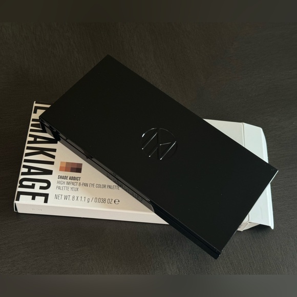 IL MAKIAGE | Shade Addict High Impact Eye Color Palette - Picture 7 of 8